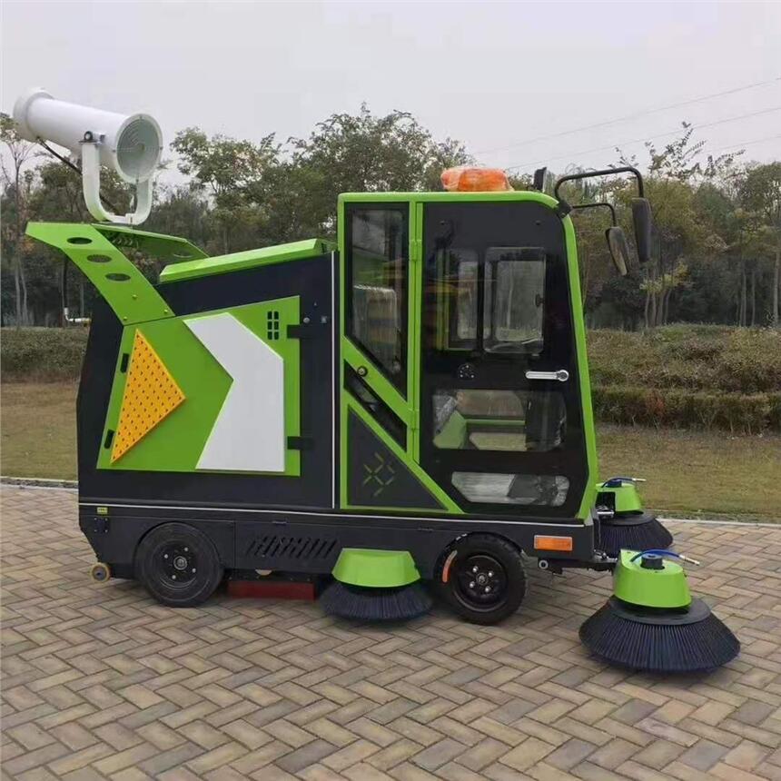 四輪駕駛式清掃車(chē)JC2300 西安市工廠(chǎng)小區(qū)街道掃地車(chē)