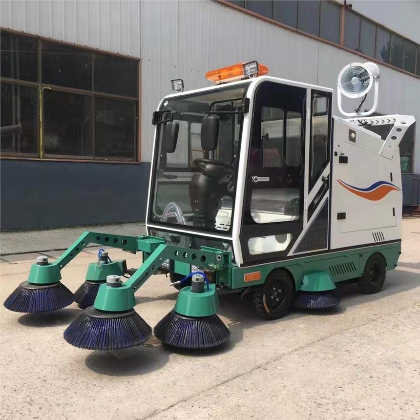 七刷駕駛式清掃車JC3000  機(jī)場車站服務(wù)區(qū)掃地車多少錢