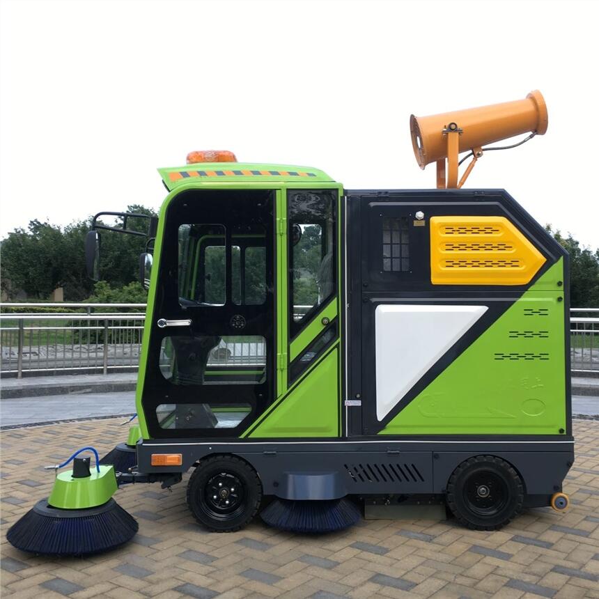 戰(zhàn)神四輪道路清掃車2300Z  工廠物業(yè)學(xué)校保潔掃地機(jī)哪里買